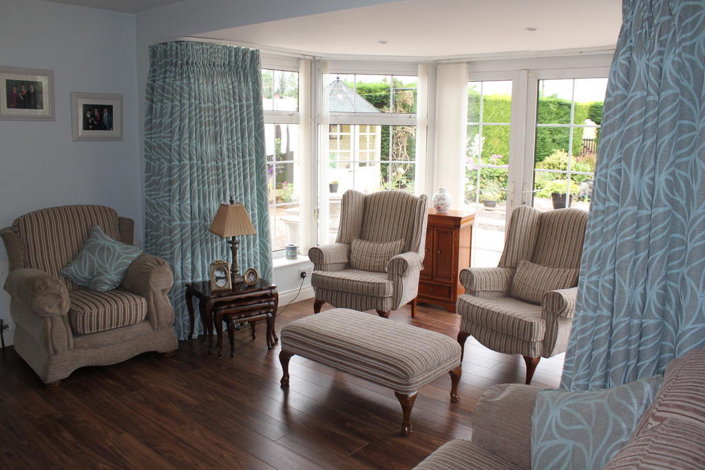 Woodview B&B อาร์ดี ภายนอก รูปภาพ